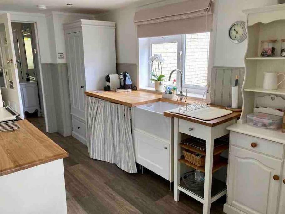 Traditional Cottage In West Kilbride Village シーミル エクステリア 写真