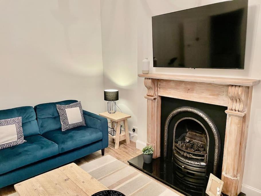 Traditional Cottage In West Kilbride Village シーミル エクステリア 写真